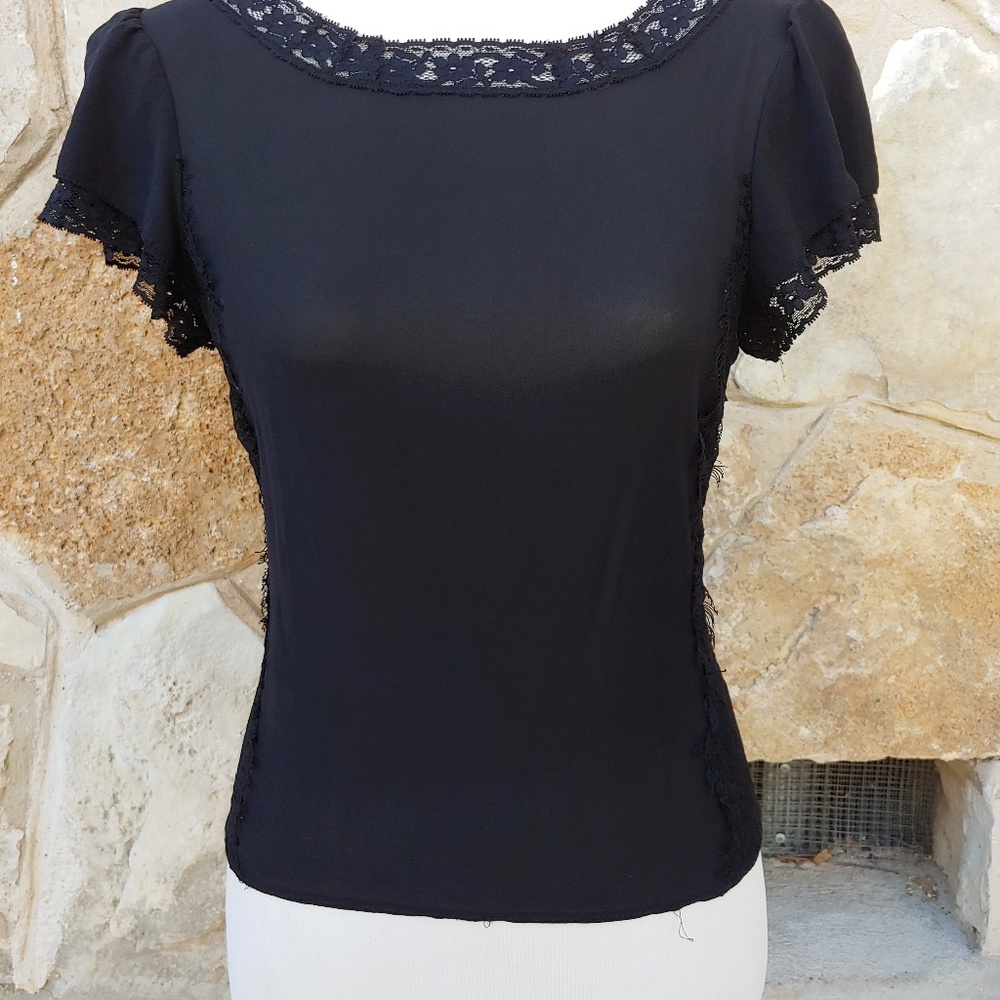 Ladies BeBe top size Small